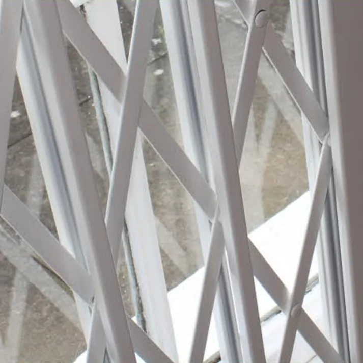 CX1 collapsible grille